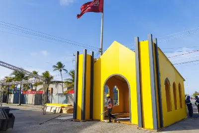 Vila do Natal Iluminado 2025 entra na fase final de montagem para abertura nesta sexta-feira, 5