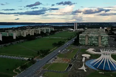 Governo Federal define horário de expediente em jogos do Brasil na Copa
