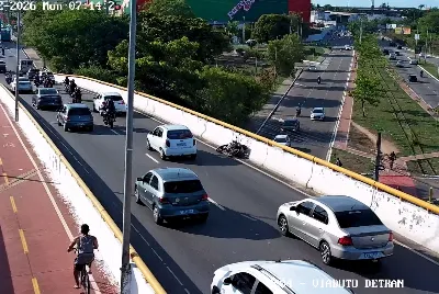 Motociclista morre ao cair de viaduto após colisão com mureta em Aracaju