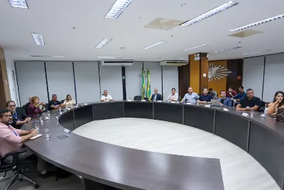 Governador discute potencialidades turísticas de Pacatuba