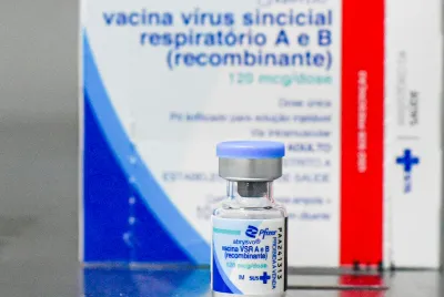 Sergipe recebe primeiro lote da vacina contra o vírus sincicial respiratório para proteger gestantes e recém-nascidos
