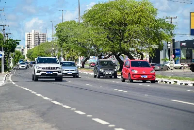 Licenciamento de veículos com placa final 8 pode ser pago até dia 30