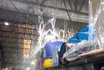 Chuva provoca transtornos em mercado municipal de Aracaju