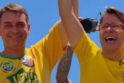 Ricardo Marques relata desrespeito pela organização local em ato na Orla da Atalaia e reafirma apoio a Flávio Bolsonaro