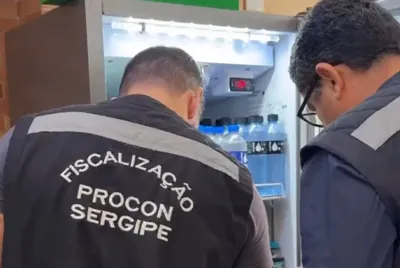 Procon Sergipe autua estabelecimento por venda de produtos vencidos no Centro de Aracaju