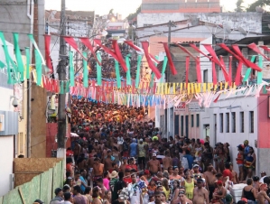 Prefeito de Neópolis confirma realização do Carnaval de rua