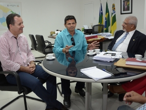 Presidente da Fames apoia municípios que buscam renovação de convênio para Transporte Escolar