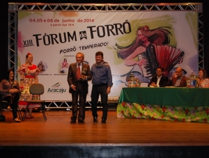 Música e tradição alegram o Fórum de Forró