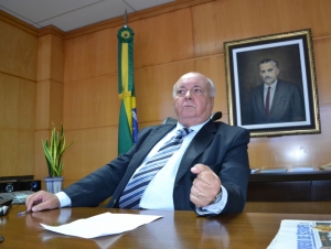 Merenda escolar: presidente justifica inércia do TCE