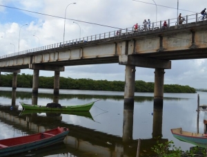 Bombeiros procuram pescador desaparecido há três dias