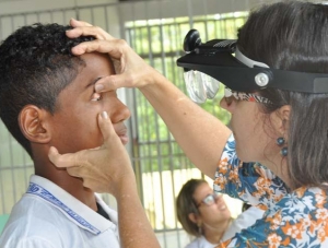 Salgado: Secretaria Municipal de Saúde realiza exame de tracoma