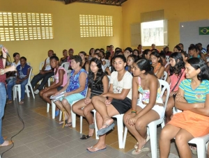 Salgado: Secretaria de Assistência Social realiza a 1ª reunião do baile das princesas