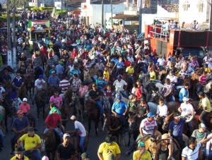 DUAS DÉCADAS DE MUITO SUCESSO NA CAVALGADA DE SANTO ANTÔNIO, EM ESTÂNCIA