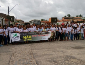 Pacatuba realiza caminhada contra abuso e exploração sexual de crianças e adolescentes