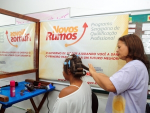 Governo certifica mais 100 alunos do projeto Novos Rumos