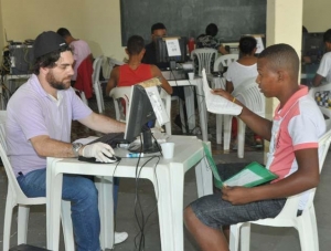 População de Salgado recebe a Caravana do Ceac Itinerante