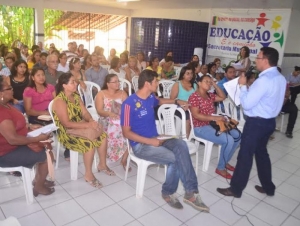 Socorro realiza encontro com diretores e coordenadores da rede