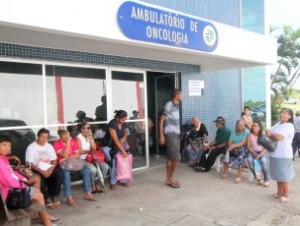 Pacientes estão sem tratamento contra câncer