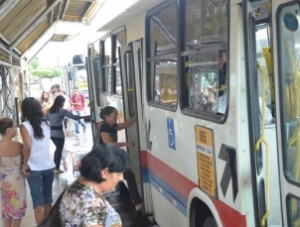 Sem segurança, rodoviários ameaçam parar transportes