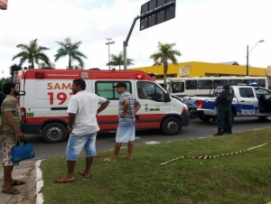 Motociclista é alvejado por disparos no bairro Jardins