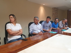 Prefeito de Telha participa de reunião no TCE