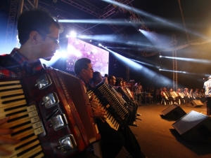 Orquestra Sanfônica abre primeira noite de Forró Caju