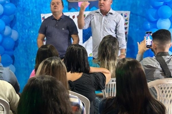 O encontro reuniu mulheres da comunidade com os pré-candidatos Fábio Andrade e Nozo (Foto: Divulgação)