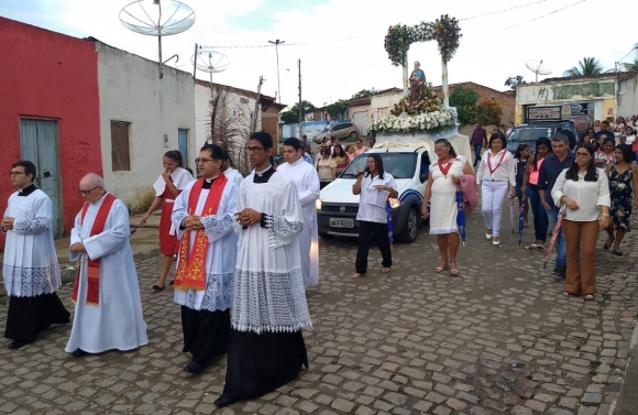 Telha: Povoado São Pedro realiza procissão em homenagem ao padroeiro