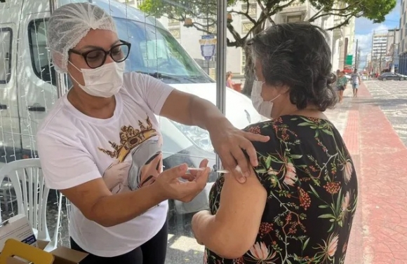 Aracaju promoverá vacinação contra covid na praça Zilda Arns na segunda-feira, 20