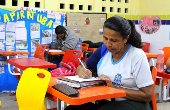 Prefeitura iniciará matrícula para Educação de Jovens e Adultos no próximo dia 17