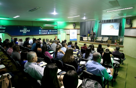 Servidores da Câmara de Pacatuba participam do I Encontro de Pregoeiros do Sebrae