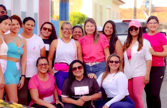 Prefeita eleita de Pacatuba, Iara Martins, participa de Maratona do Outubro Rosa