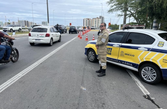 SMTT orienta condutores a reduzirem velocidade na Ponte Juscelino Kubitschek