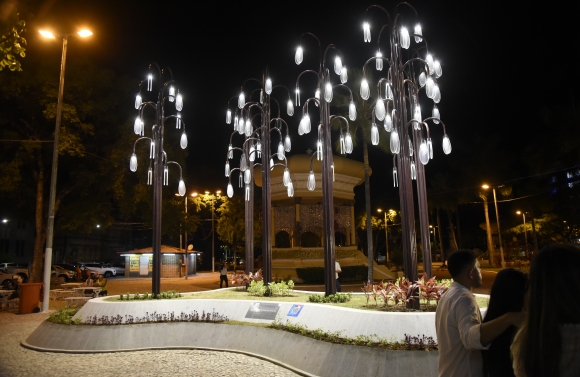 Prefeitura de Aracaju inaugura monumento em homenagem às vítimas da pandemia