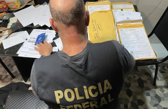 PF deflagra operação que apura falsificação de documentos e obtenção indevida de benefícios assistenciais em Sergipe e Alagoas