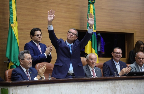 Fábio Mitidieri é empossado governador em solenidade na Assembleia Legislativa