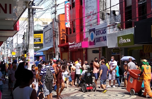 Fim de ano: lojas do centro ampliam horário de funcionamento