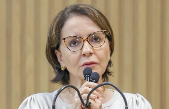 Emília destaca compromisso com o aleitamento materno em seu Plano de Soluções