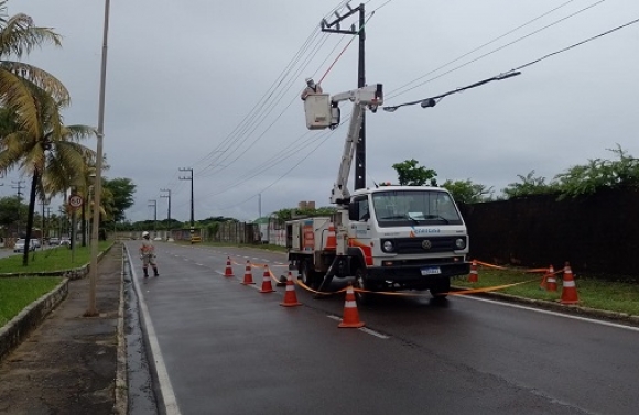 Energisa registrou 30 colisões de veículos em postes este ano