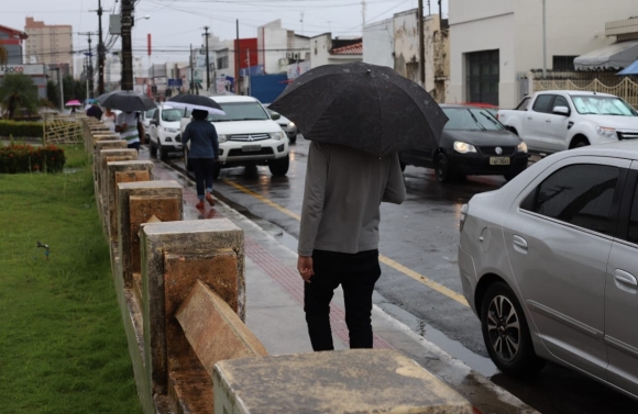 Fim de semana deve ser de chuva e trovoadas em todas as regiões do estado