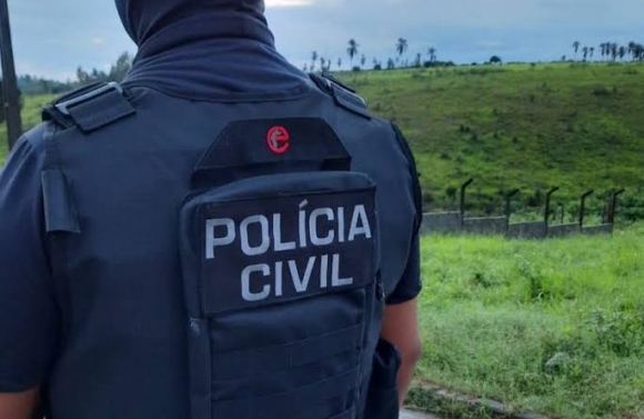 Polícia Civil prende em flagrante homem por agredir a própria mãe em Nossa Senhora da Glória