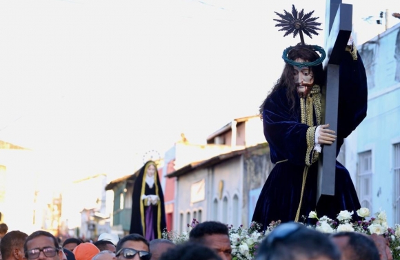 Prefeitura convoca população para coleta de assinaturas pelo reconhecimento da Procissão de Senhor dos Passos enquanto Patrimônio Nacional