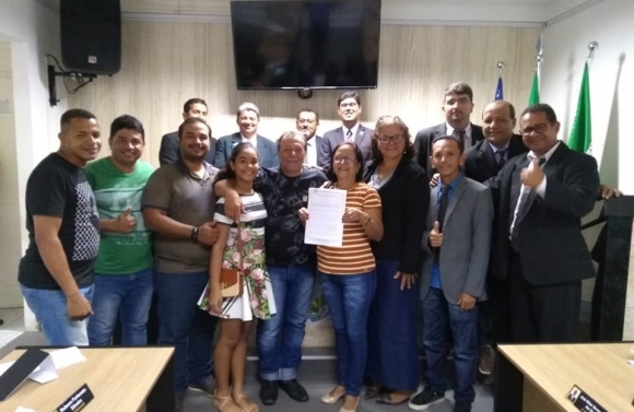 Projetos de Leis que homenageiam personalidades públicas que contribuíram com o desenvolvimento de Umbaúba são aprovados em Sessão Ordinária