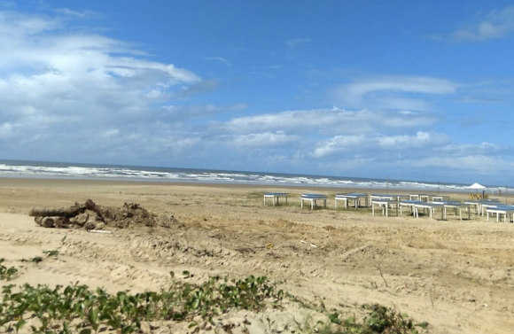 Praias da capital e municípios sergipanos continuam liberadas para banho