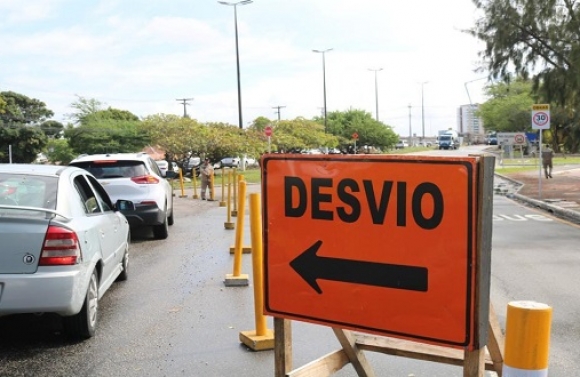 Trânsito sobre a ponte do rio Poxim ficará parcialmente bloqueado na quinta-feira, 3