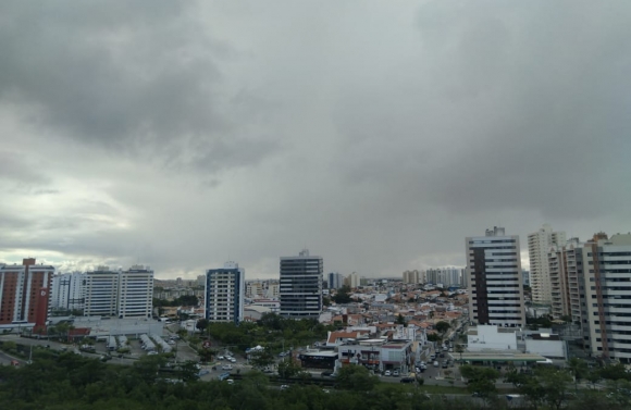 Meteorologia alerta para chuvas moderadas e ventos fortes nas próximas 24 horas