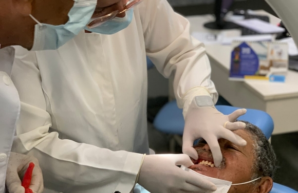 Santa Rosa de Lima: Secretaria de Saúde entrega próteses dentárias aos pacientes