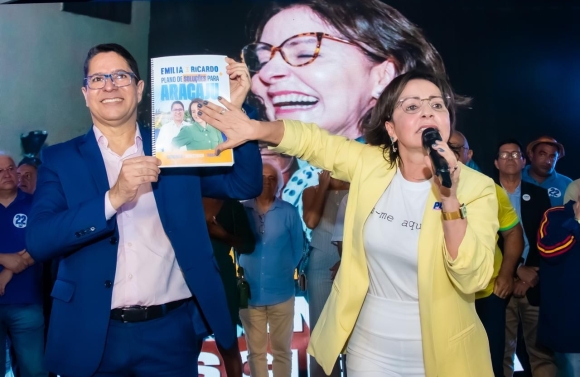 Emília e Ricardo apresentam Plano de Soluções para Aracaju durante convenção do PL