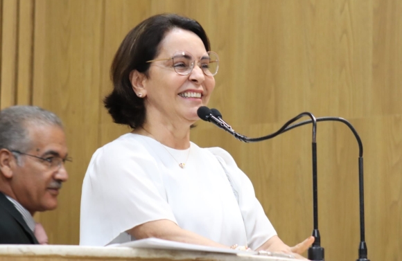 Emília Corrêa discursa na Câmara sobre ações em Brasília, secretariado e compromisso com Aracaju