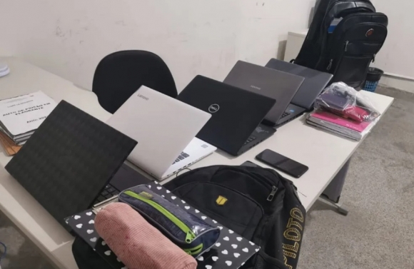 Após prender suspeito de furtar notebook de estudante da UFS, Polícia Militar recupera outros computadores